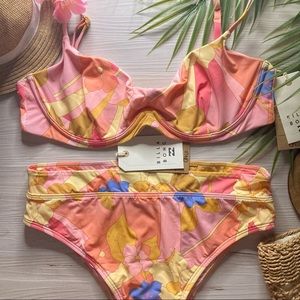 Billabong 🌼 Floral Underwire Top | High Rise Skimpy Bikini Bottoms 🏝🦜👙